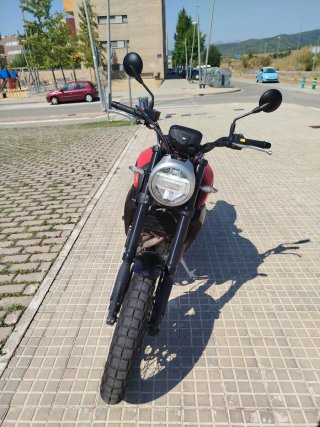 Macbor Eight Mille 500 Naked Roja