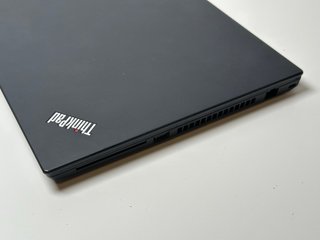 Lenovo Thinkpad T490 i7 16GB RAM