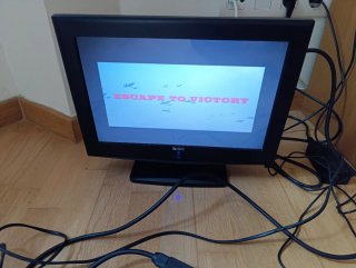 TV VCD TECH 15 Negra y Plateada