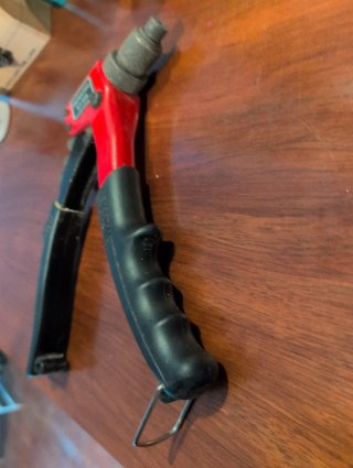 Remachadora Manual BT-958