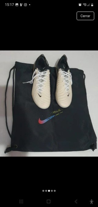 Botas de fútbol Nike Beige/Negro
