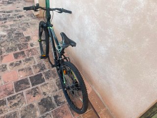 Bicicleta MTB Rockrider ST 500 Negra