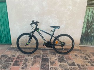 Bicicleta MTB Rockrider ST 500 Negra