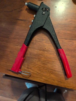 Remachadora manual tipo alicate