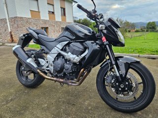 Kawasaki Z750 Naked 15800kms