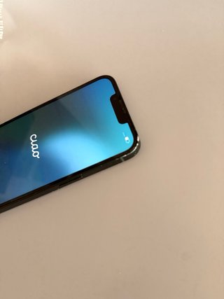 iPhone 13 Pantalla trasera rota