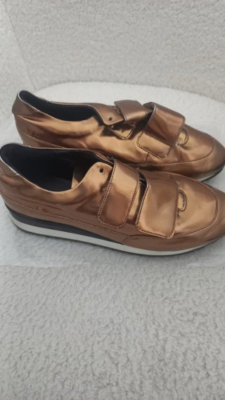 Zapatillas Zara Talla 37 Metalizadas Doradas