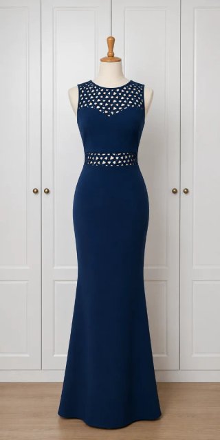 Vestido largo azul con detalles