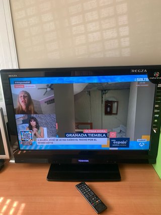 Televisor Toshiba REGZA Negro