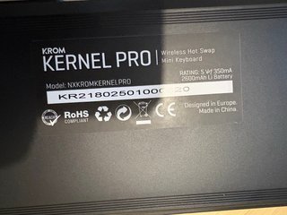 KROM Kernel Pro Teclado Mecánico RGB