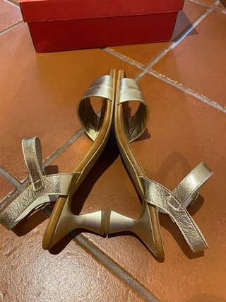 Sandalias doradas Made in Spain