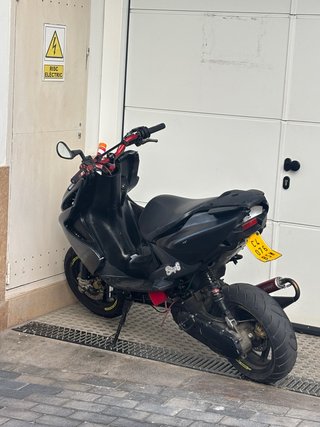 Yamaha Aerox Negra esta semana