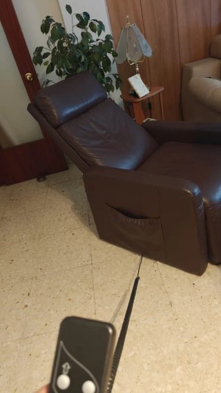 Sillón Eléctrico de Cuero Marrón