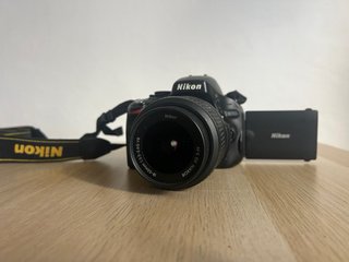 Cámara Nikon D5100 + Objetivo + Accesorios