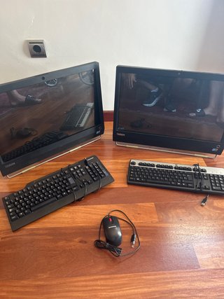 2 Lenovo ThinkCentre Intel PC