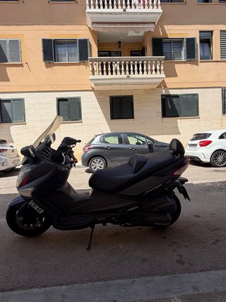 SYM Joymax 300cc Maxi Scooter Negra