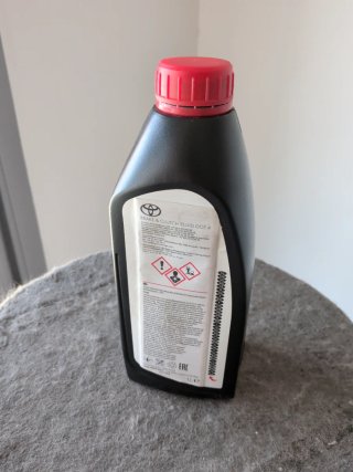 Líquido Frenos y Embrague DOT4 Toyota 1L