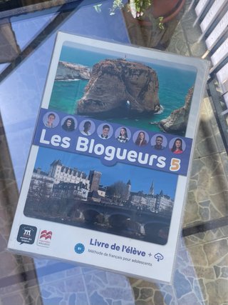 Libro de francés 2 bachillerato