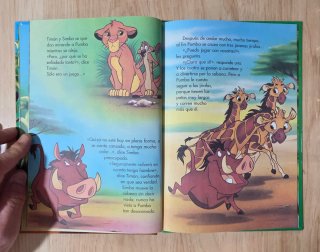 Clásico cuento Disney."La huida de Pumba". Salvat.