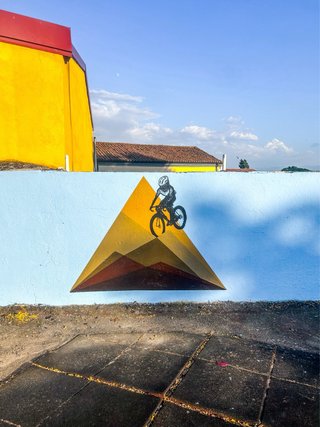 EJEMPLO Mural bicicleta montaña gravel