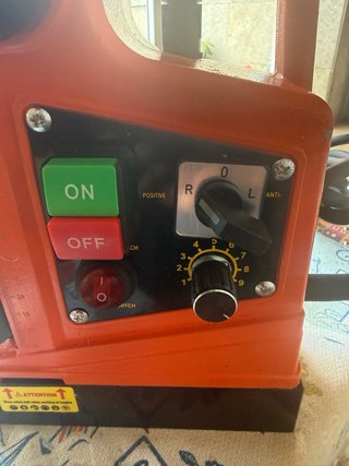 Taladro Magnético VEVOR Rojo