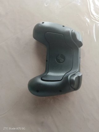 Mando Valve Steam Controller