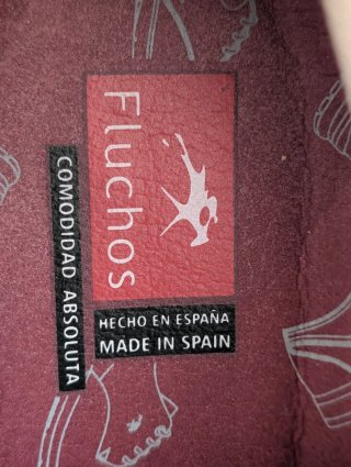 Zapatos Fluchos Negros y Rojos