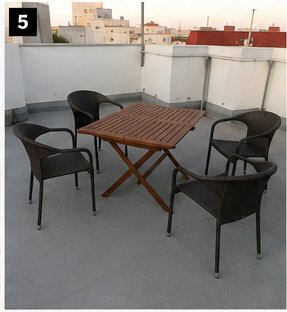 Mesa de madera con 4 sillas para terraza