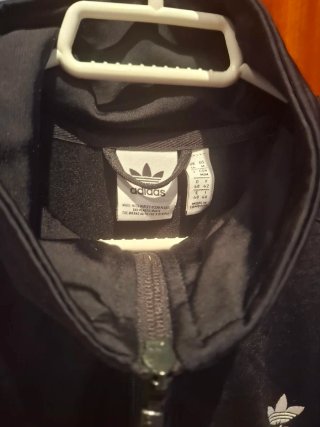 Chaqueta Adidas Negra con Cordones