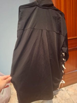 Chaqueta Adidas Negra con Cordones