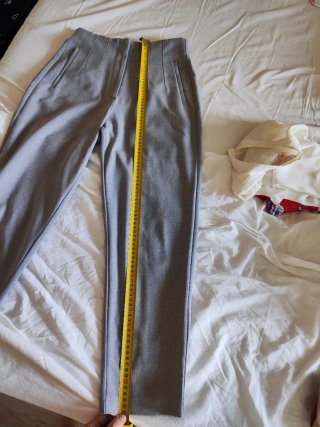 Pantalón gris pinzas Zara M