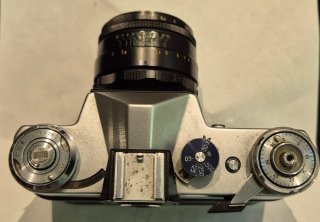 ZENIT-E + HELIOS 44-2 58mm f/2 Bokeh Vintage