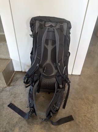 Mochila Osprey Kestrel 48 Talla L-XL Negra