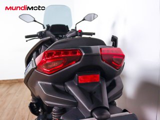 YAMAHA X-MAX 125