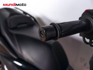 YAMAHA X-MAX 125