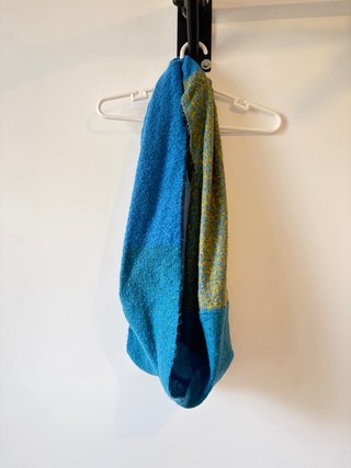 Bufanda infinita azul y verde