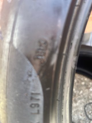 Neumáticos Pirelli P Zero 255/35 R20