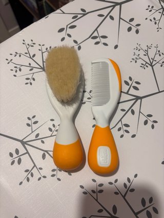 Set Spazzola e Pettine Chicco Arancione