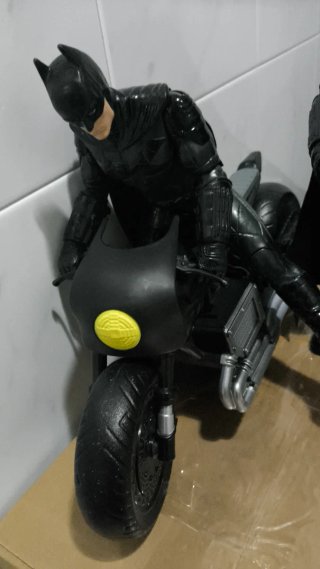 LOTE 3 OFERTA Batman con MOTO GRANDE