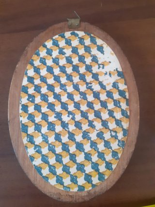 Quadretto floreale ovale con cornice in legno
