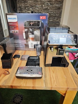 Cafetera Philips Serie 5400