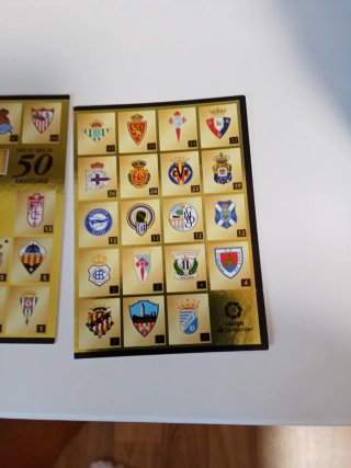 Pegatinas Escudos Oro Álbum 21/22