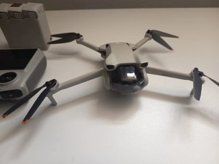 Dron DJI Mini 3