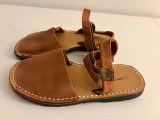 Menorquinas de cuero talla 32