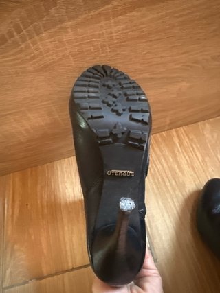 Botines Uterqüe Tacón Alto Negros