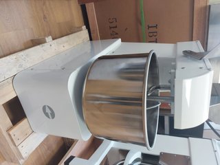 AMASADORA EVO 15 LT PARA 12KG DE MASA TOTAL