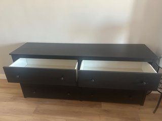 Cómoda de madera negra 6 cajones