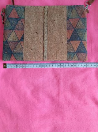 Bolso bandolera de corcho