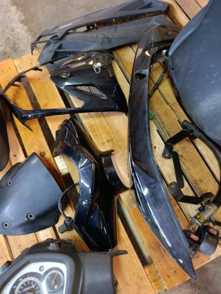 Plásticos Kymco Agility 2016