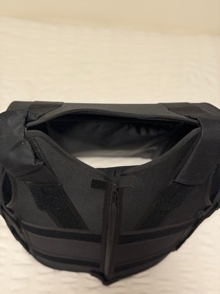 Chaleco de protección anticortes negro